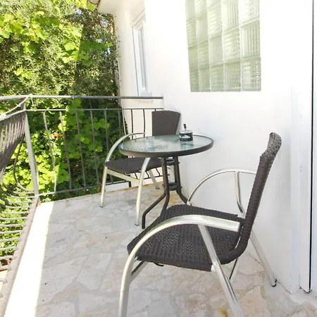 Guest house Rozanda
