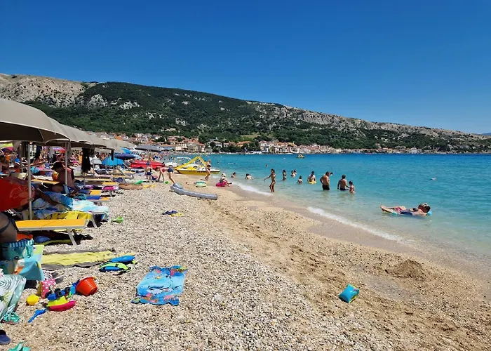 Konukevi Rozanda Baška